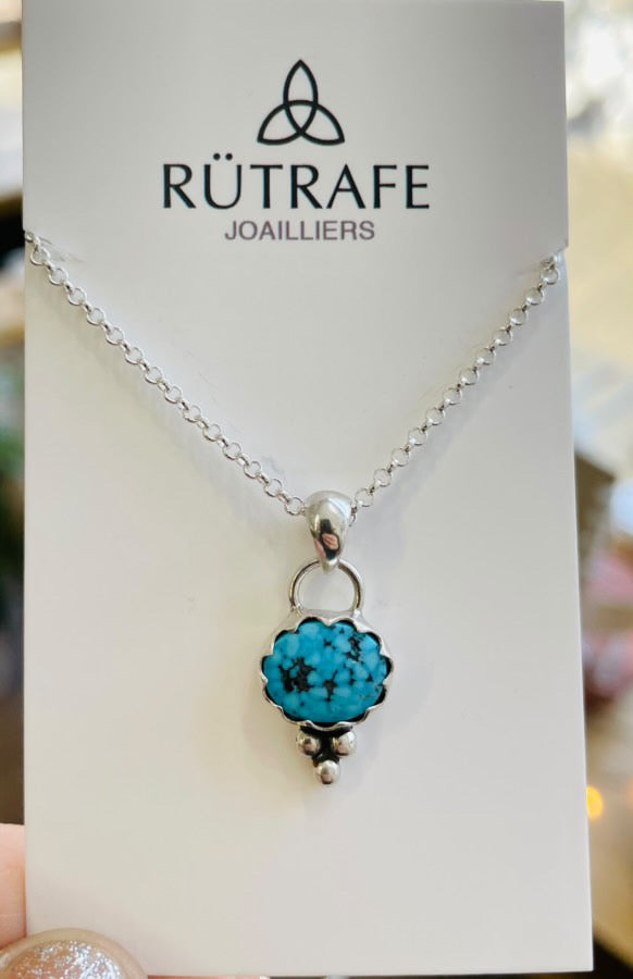 Pendentif en argent sterling et Turquoise Kingman de L’Arizona.